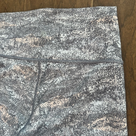 Lululemon Patterned Gray Leggings - Picture 9 of 13